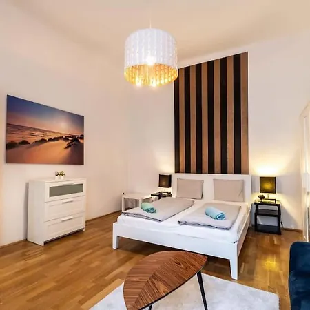 Lola Apartament